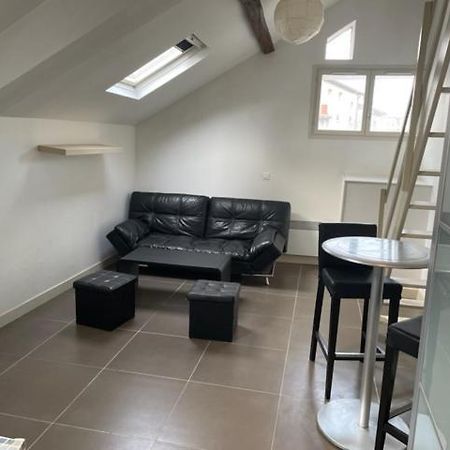 Appartements Sympas Et Confortables Proche De Paris Nanterre Exterior photo